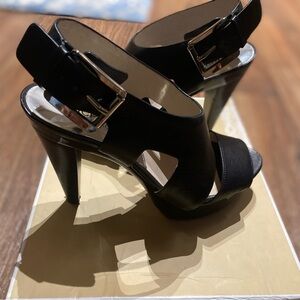Michael Kors Clara Platform 7.5